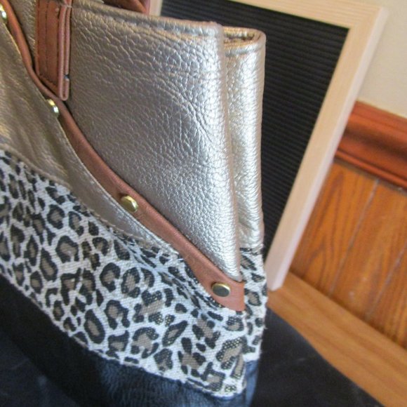Payless Shoesource Vinyl Cheetah Print Purse - Picture 4 of 8